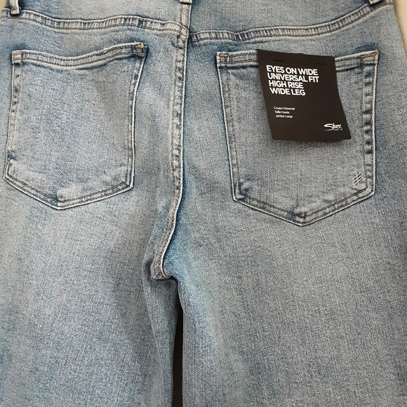 Silver Eyes on Wide 30/28 - Picture 4 of 4